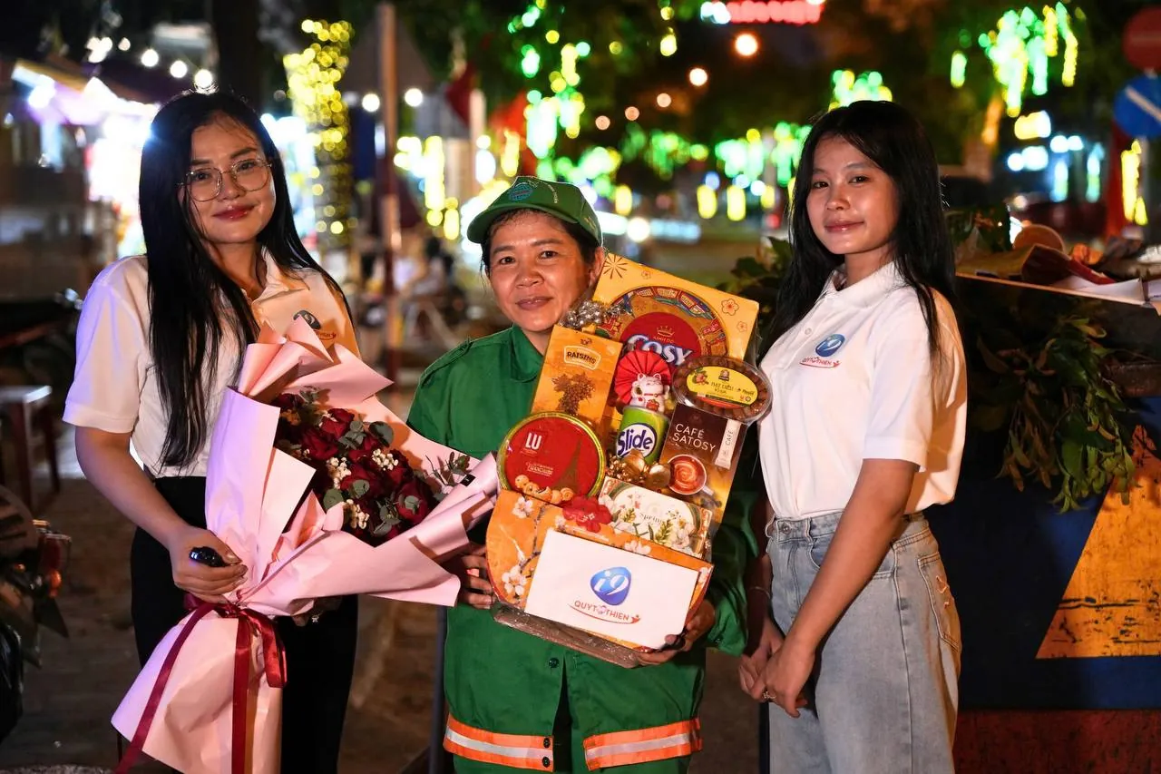 Biểu tượng điện thoại hỗ trợ của 8kbets